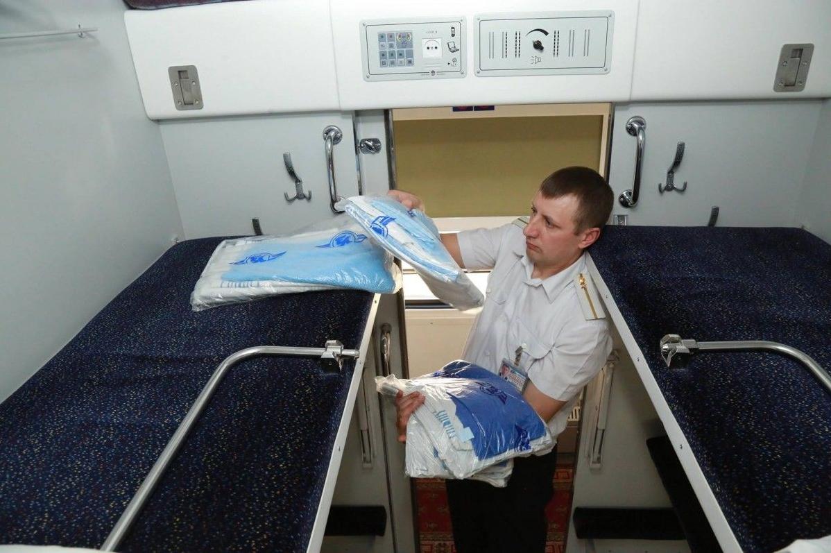 Стаття Укрзалізниця купила нові ковдри і замінила понад 210 тисяч комплектів постільної білизни Ранкове місто. Донбас