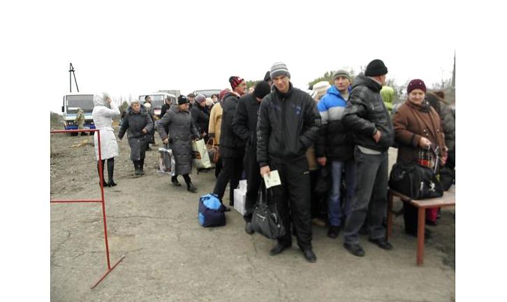 Стаття На Донбасі бойовики навмисно залишають людей на ночівлю у «сірій» зоні Ранкове місто. Донбас