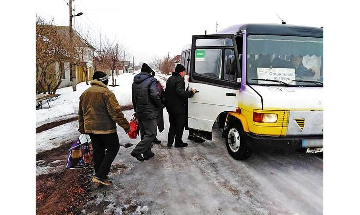 Статья На Донбасі відновили роботу 13 безкоштовних маршрутів для жителів «сірої зони» Утренний город. Донецк