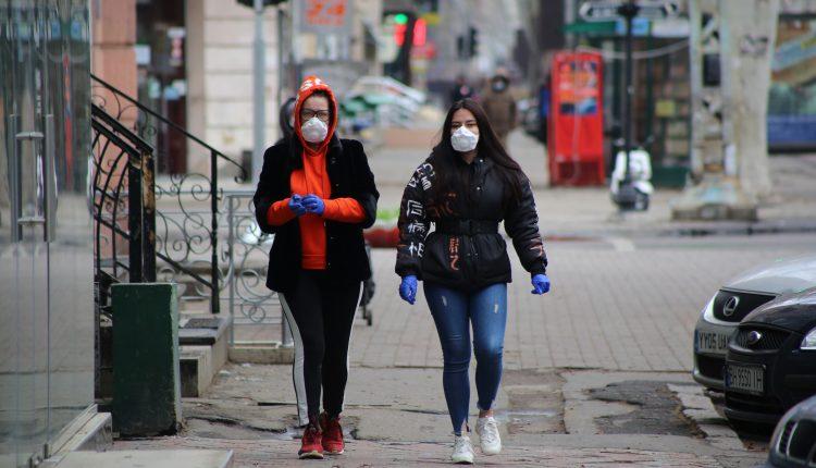 Стаття Новые стандарты жизни: карантин пройдет, но маски и перчатки придется носить долго Ранкове місто. Донбас