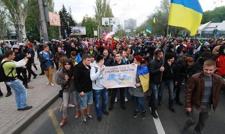 Стаття Шість років тому в Донецьку пройшов останній проукраїнський мітинг. ФОТО Ранкове місто. Донбас