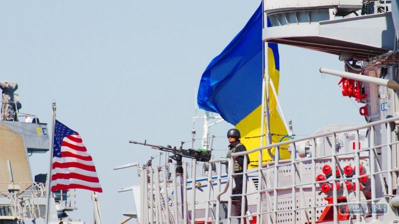 Стаття ВМС Украины набирают экипажи для новых катеров Island Ранкове місто. Донбас