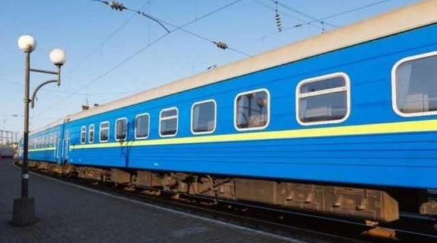 Стаття Укрзализныця открыла продажу билетов еще на один поезд Ранкове місто. Донбас