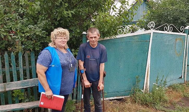 Стаття Волонтери доставили у прифронтове селище засоби реабілітації Ранкове місто. Донбас