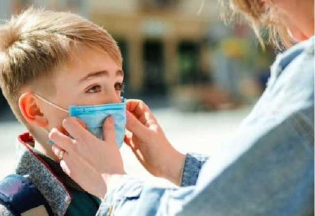 Стаття В Минздраве рассказали, сколько масок в день нужно ребенку в школе Ранкове місто. Донбас