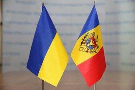 Стаття Молдова ограничила работу пункта пропуска на границе с Украиной Ранкове місто. Донбас