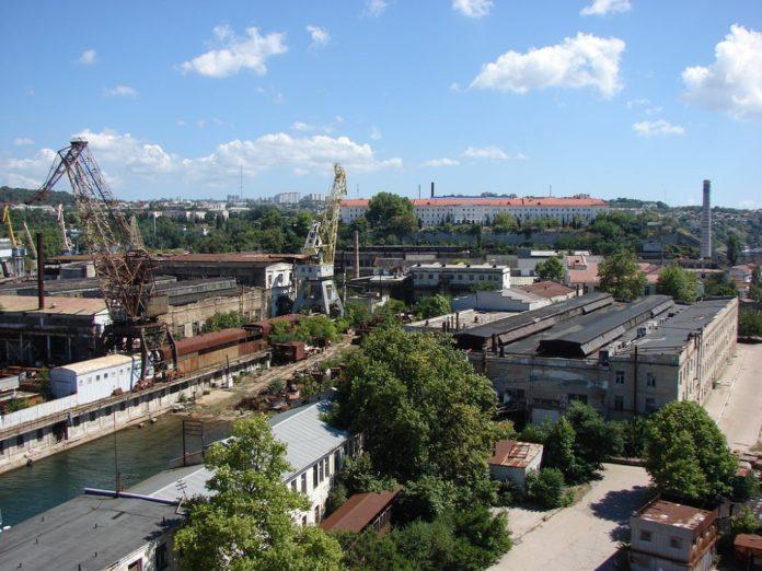 Стаття И отдельно, по поводу судостроения Ранкове місто. Донбас