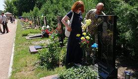 Стаття Семьям погибших на Донбассе добровольцев будут выплачивать адресную помощь Ранкове місто. Донбас