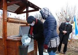 Стаття При финансовой поддержке Израиля волонтеры обновили колодцы в прифронтовых поселках на Донетчине Ранкове місто. Донбас