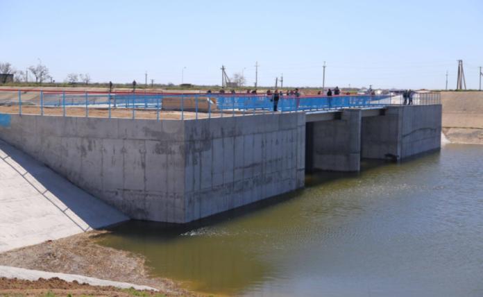 Стаття Дамбу Северо-Крымского канала достроят, чтобы исключить подачу воды в Крым Ранкове місто. Донбас