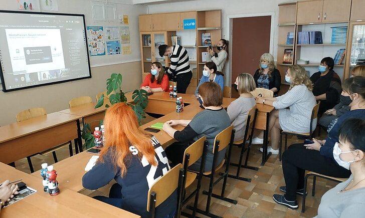 Стаття Крок у майбутнє: фахівці Microsoft провели навчання для школярів Торецька Ранкове місто. Донбас