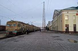 Стаття Стоимость зависит от расстояния следования поезда Ранкове місто. Донбас