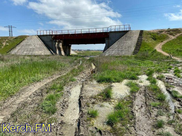 Стаття Русло реки Катерлез в Керчи начинает высыхать Ранкове місто. Донбас