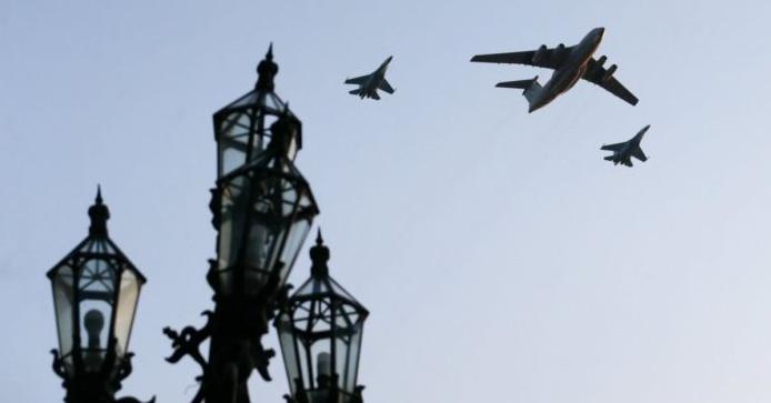 Стаття Авиация США и Словении будет участвовать в воздушном параде в День Независимости Ранкове місто. Донбас
