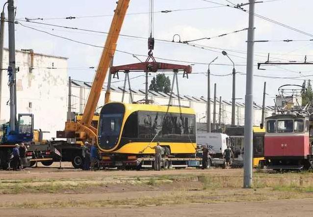 Стаття Одесская компания поставила в Киев свой первый низкопольный трамвай Ранкове місто. Донбас