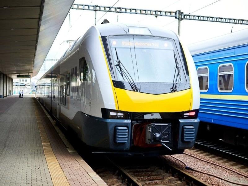 Стаття “Укрзалізниця” тестує нові швидкісні поїзди Stadler FLIRT – де їх запустять Ранкове місто. Донбас