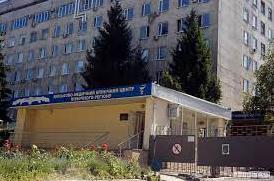 Стаття На Луганщине жителям разрушенной во время вчерашнего обстрела НВФ многоэтажки ищут новое жилье Ранкове місто. Донбас