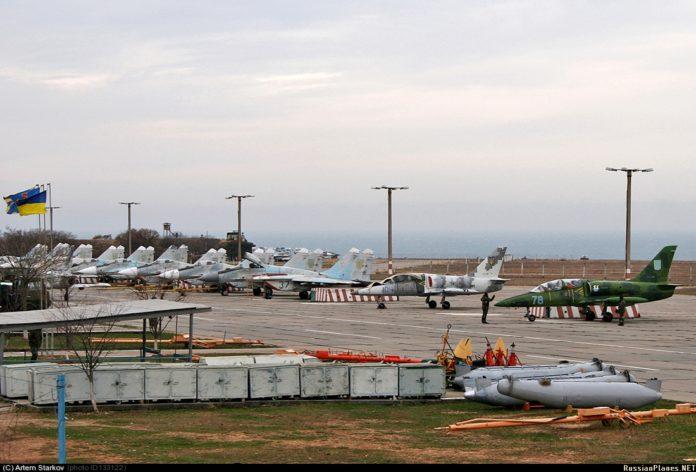 Стаття «Власти Крыма» заявили, что аэропорт Бельбек будет не для всех Ранкове місто. Донбас