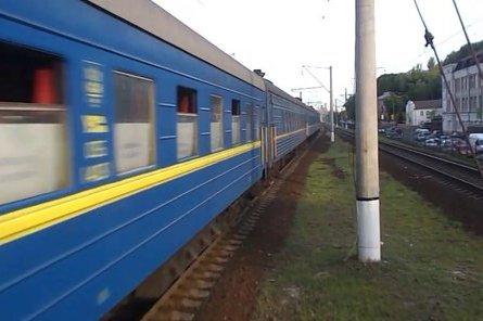 Стаття Укрзализныця начала продажу билетов на все поезда дальнего следования через Viber и Telegram Ранкове місто. Донбас