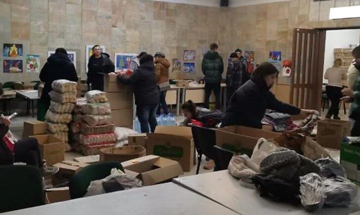Стаття Гуманітарні потреби Донеччини: куди і яку допомогу передавати? Ранкове місто. Донбас