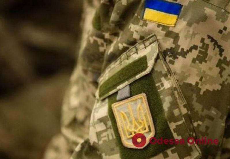 Стаття Всем воинам-срочникам на период военного времени будут дополнительно платить 30 тысяч гривен в месяц Ранкове місто. Донбас