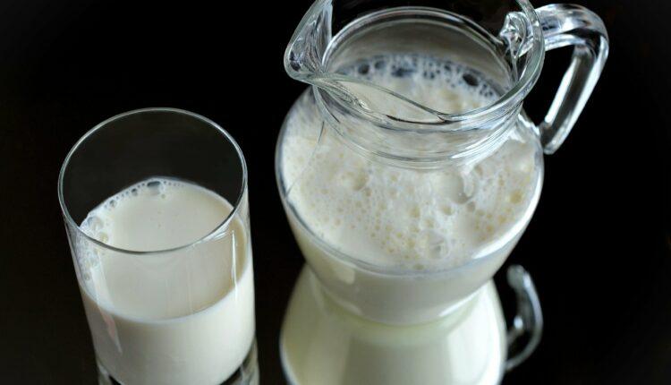 Стаття Більш ніж 15 тис. літрів молока для населення та ЗСУ передали “Сімейні молочні ферми” Ранкове місто. Донбас