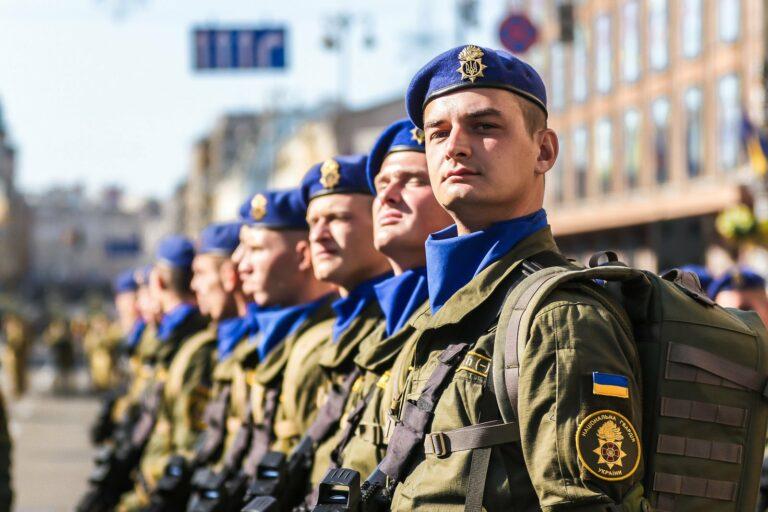 Стаття Смелые защитники: в Украине отмечают День Национальной гвардии Ранкове місто. Донбас