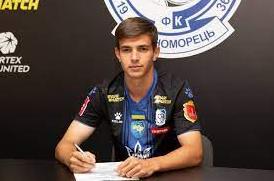 Стаття «Чорноморець» підписав контракт з футболістом з Маріуполя, котрий місяць провів під обстрілами Ранкове місто. Донбас