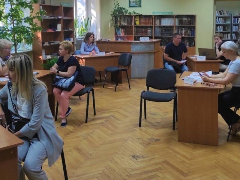 Стаття На Печерську відкрився Консультативний центр для переселенців Ранкове місто. Донбас