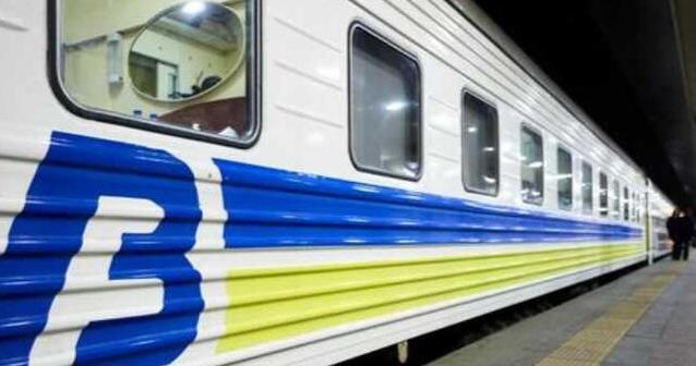 Стаття Укрзалізниця продовжила маршрут потягу Одеса - Яремче Ранкове місто. Донбас