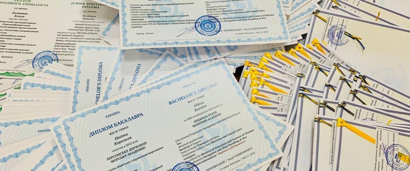 Стаття Усі за дипломами: випускникам Херсонської морської академії видадуть дипломи в Одесі Ранкове місто. Донбас