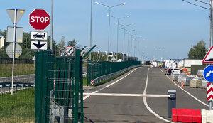 Стаття З 1 серпня рух відновлюється рух легковиків через пункт пропуску «Краківець» Ранкове місто. Донбас