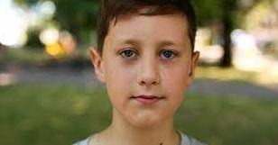 Статья 11-річний хлопчик зібрав 50 тисяч гривень на реабілітацію солдату, який втратив ногу у бою Утренний город. Донецк