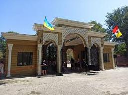 Стаття Одеські та харківські леви обживаються у нових вольєрах Ранкове місто. Донбас