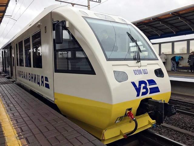 Стаття У звільнену Балаклію запустили пасажирський потяг Ранкове місто. Донбас