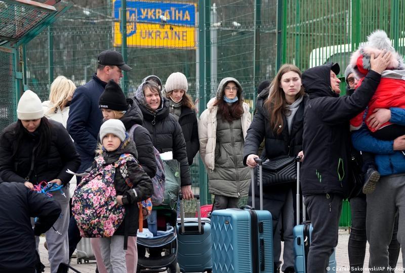 Стаття Українських біженців просять зачекати із поверненням з-за кордону Ранкове місто. Донбас