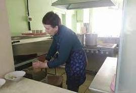 Стаття У Слов'янську відновлюють роботу соціальні їдальні Ранкове місто. Донбас