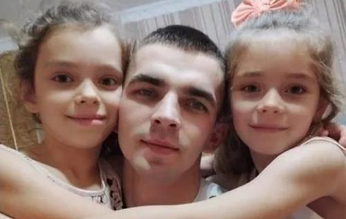 Стаття «Не думав ні секунди»: 24-річний боєць «Азова» усиновить 8 дітей, батьки яких підірвалися на міні Ранкове місто. Донбас