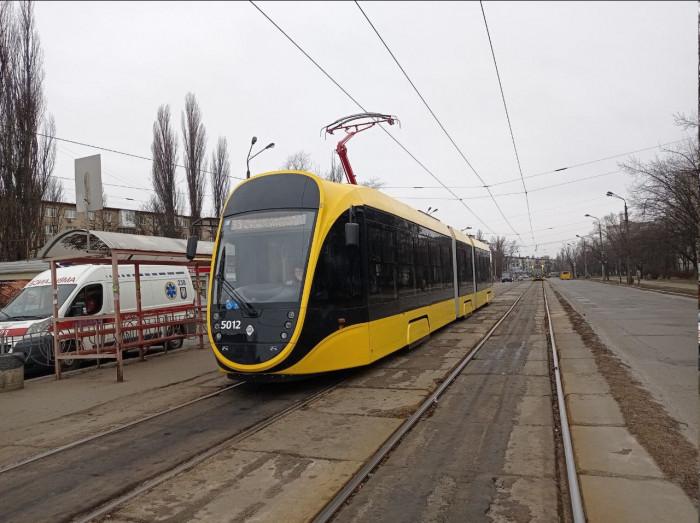 Стаття В Києві вже курсують 12 низькопідлогових трамваїв «Татра-Юг» (фото) Ранкове місто. Донбас