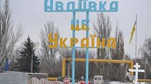 Стаття Власник єдиного магазину в Авдіївці дав місцевим можливість дивитися українські новини Ранкове місто. Донбас