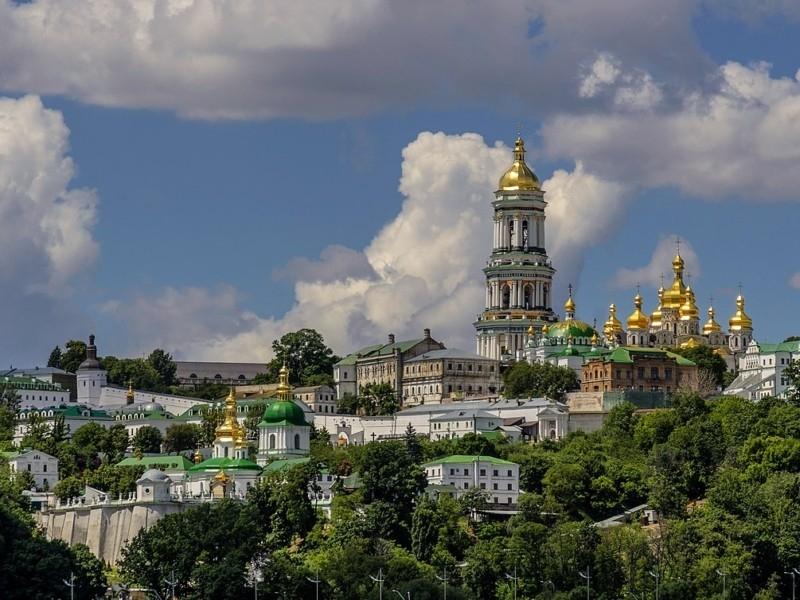 Стаття ЮНЕСКО рекомендує додати 2 об’єкти в Києві до переліку світової спадщини в небезпеці Ранкове місто. Донбас