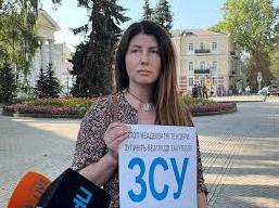 Стаття Одеські волонтери вимагають від Зеленського перестати витрачати гроші на дороги та рамочки! Ранкове місто. Донбас