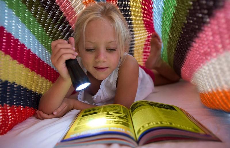 Стаття Навчити дитину любити книжки: як розвинути читацьку звичку? Ранкове місто. Донбас