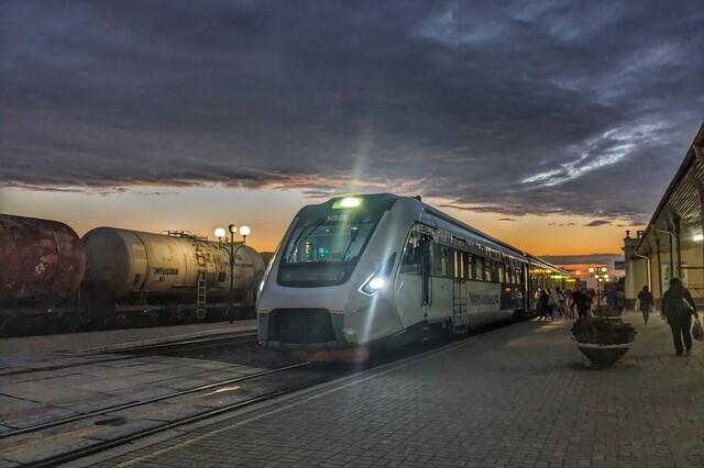 Стаття Як буде працювати новий залізничний маршрут до Варшави Ранкове місто. Донбас