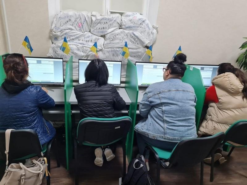 Стаття Термін онлайн-запису на практичні іспити з водіння збільшили до 3 тижнів Ранкове місто. Донбас