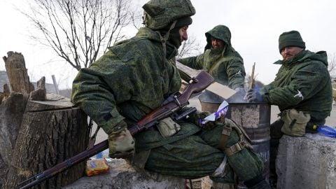 Стаття Чому жителі ОРДЛО почали масово підтримувати російських дезертирів Ранкове місто. Донбас