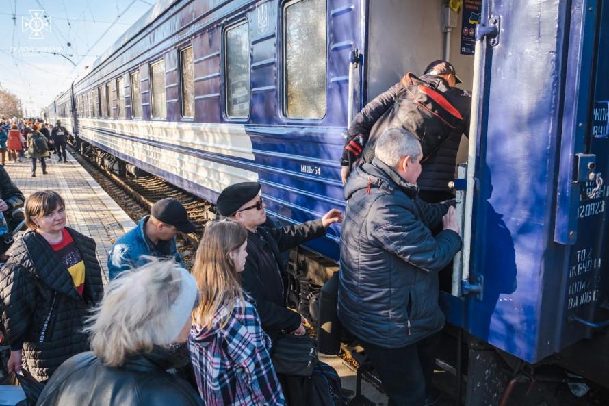 Стаття У Мирнограді для евакуації поїздом тепер потрібна попередня реєстрація Ранкове місто. Донбас