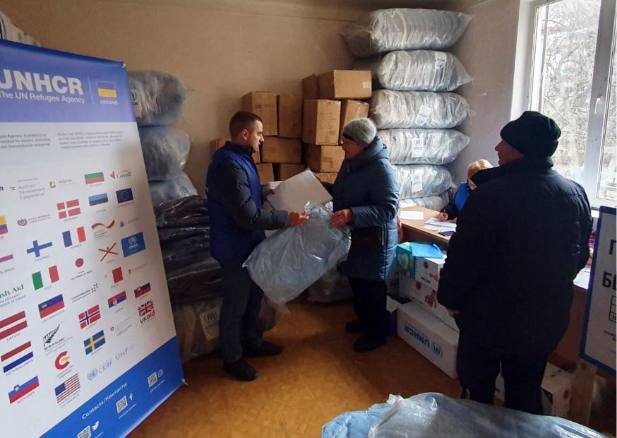 Стаття Для евакуйованих мешканців Донеччини працюють 73 гуманітарні штаби: де їх знайти? Ранкове місто. Донбас