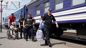 Стаття Волинь прийняла евакуаційний поїзд із Донеччини Ранкове місто. Донбас