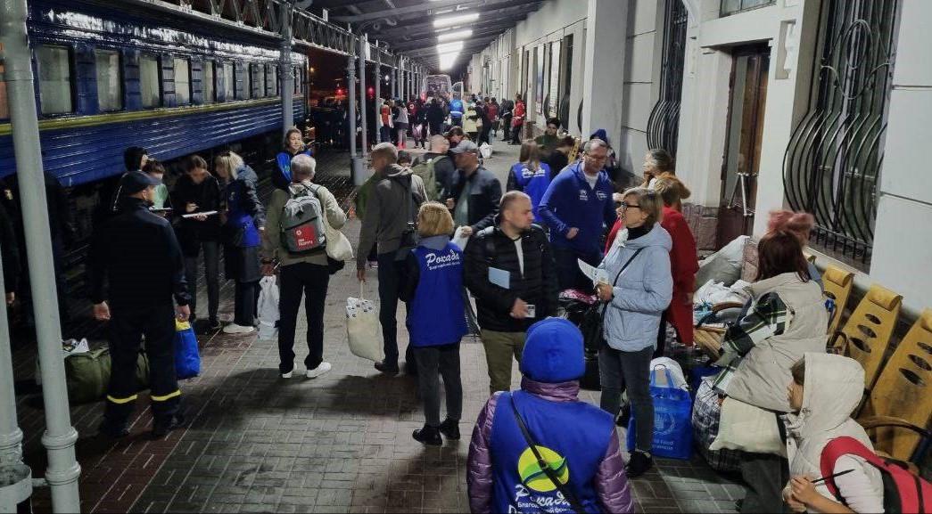 Стаття Безкоштовна евакуація жителів Донеччини в Чернівецьку область та розселення: як виїхати Ранкове місто. Донбас